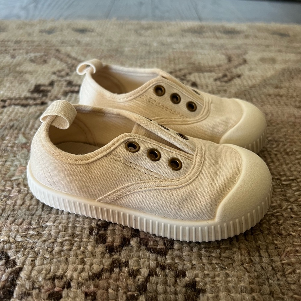 H&M Canvas Plimsolls Beige - Size 21/22